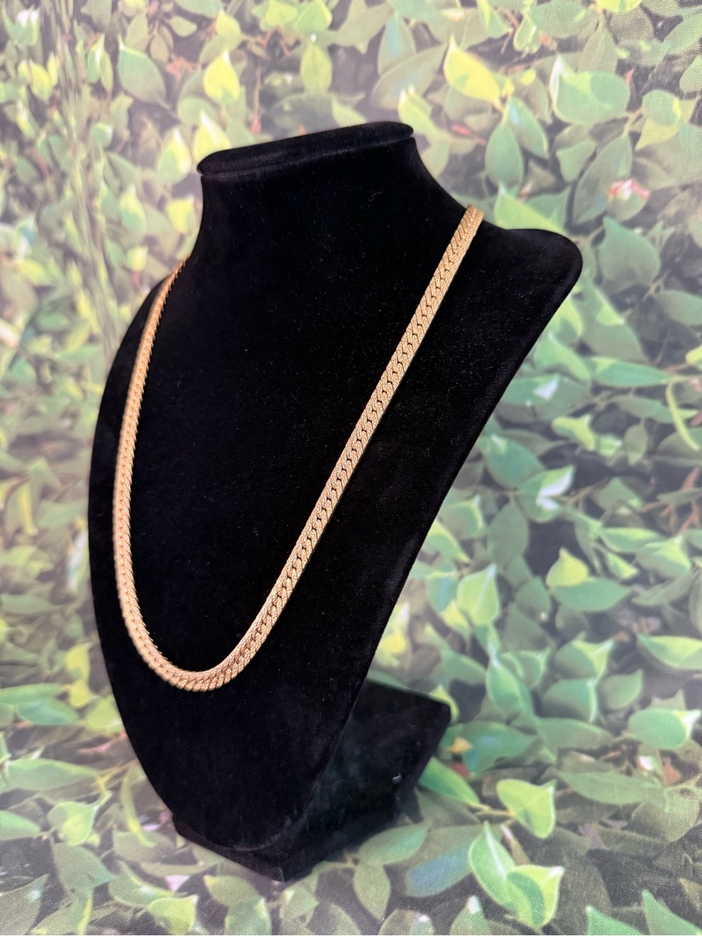 Elegant Vintage Gold-Tone Chain Necklace